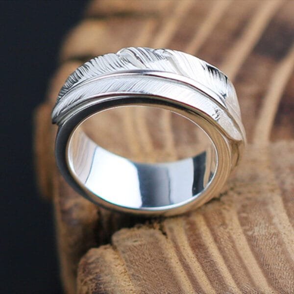 Men's Sterling Silver Feather Band Ring - Image 3