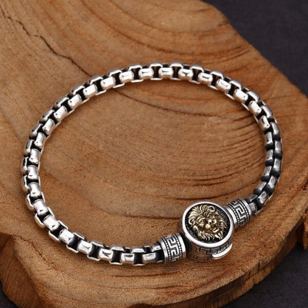 Men's Sterling Silver Lion Clasp Box Chain Bracelet - Image 5