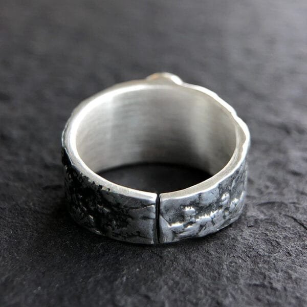 Men's Fine Silver Skull and Crossbones Ring - Image 9