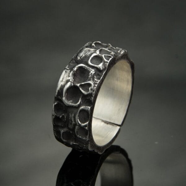 Men's Fine Silver Skulls Wrap Ring - Image 4