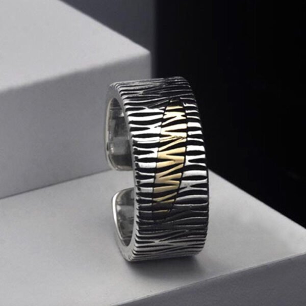Men's Sterling Silver Bark Pattern Ring - Image 4