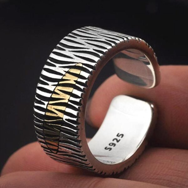 Men's Sterling Silver Bark Pattern Ring - Image 6