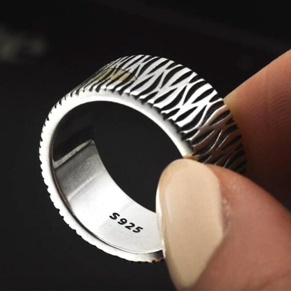 Men's Sterling Silver Bark Pattern Ring - Image 7