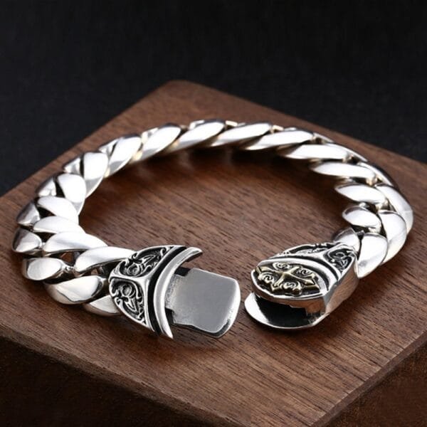 Men's Sterling Silver Cross Clasp Cuban Chain Bracelet - Image 4