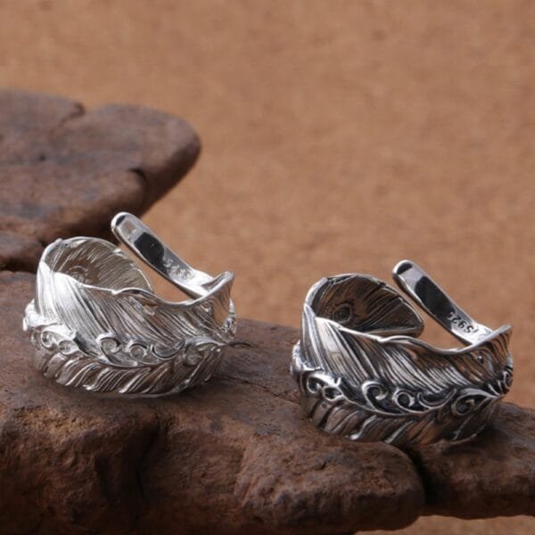 Men's Sterling Silver Ivy Feather Wrap Ring - Image 3