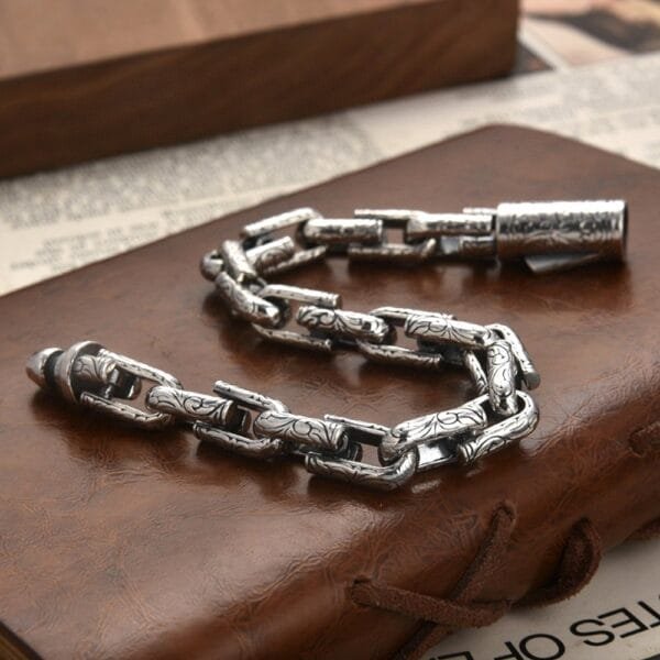 Men's Sterling Silver Ivy Pattern Link Chain Bracelet - Image 4