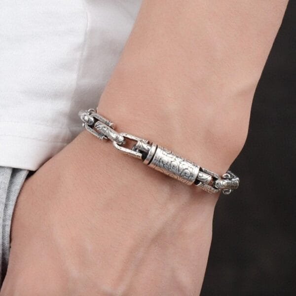 Men's Sterling Silver Ivy Pattern Link Chain Bracelet - Image 6
