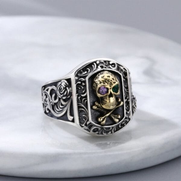 Men's Sterling Silver Ivy Pattern Skull Ring - Image 4