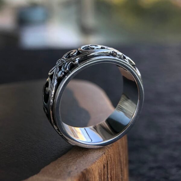 Men's Sterling Silver Ivy Spinner Ring - Image 5
