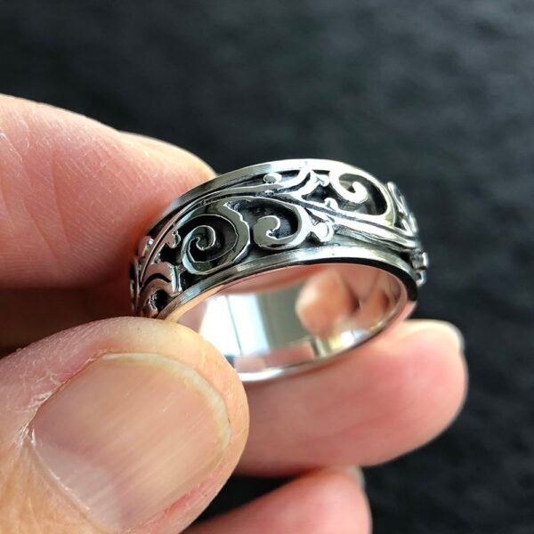Men's Sterling Silver Ivy Spinner Ring - Image 7