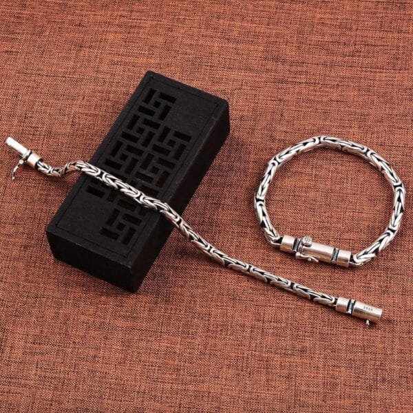 Men's Sterling Silver Latch Clasp Byzantine Chain Bracelet - Image 6