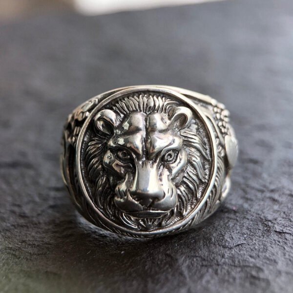 Men's Sterling Silver Lion Ring - Image 2