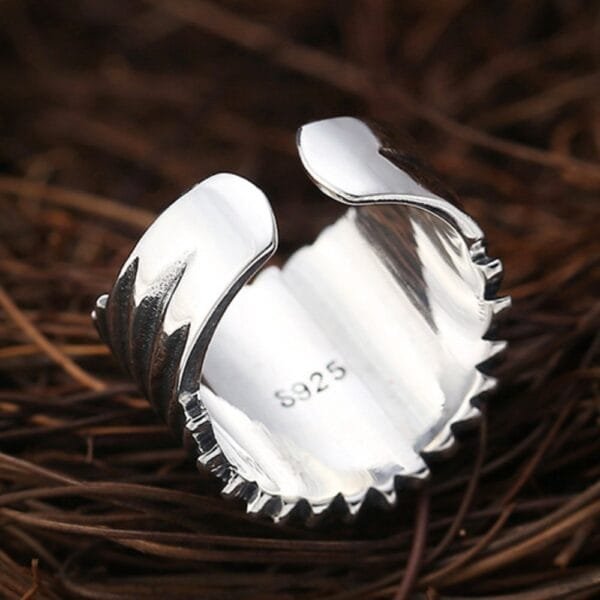 Men's Sterling Silver Virgin Mary Ring - Image 7