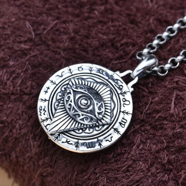 Men's Sterling Silver Eye of Horus Roulette Necklace - Image 2