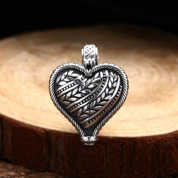 Sterling Silver Heart Pendant Necklace - Image 3