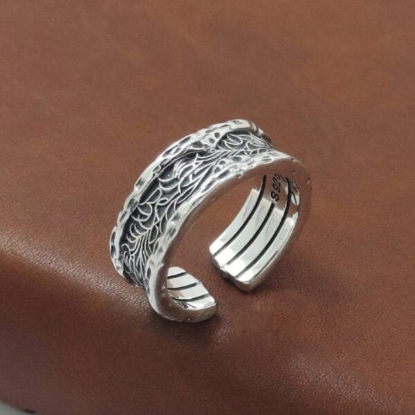 Sterling Silver Ivy Pattern Wrap Ring - Image 2