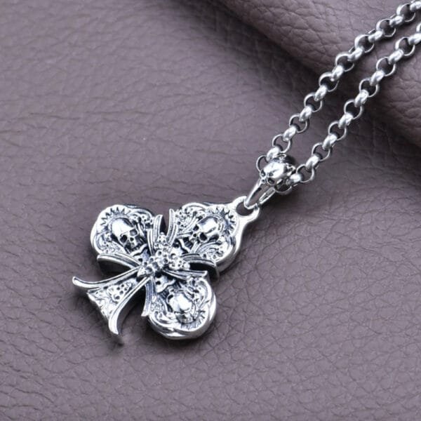 Men's Sterling Silver Poker Skulls Pendant Necklace - Image 4