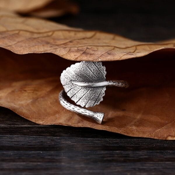 Women's Fine Silver Leaf Wrap Ring - Image 3